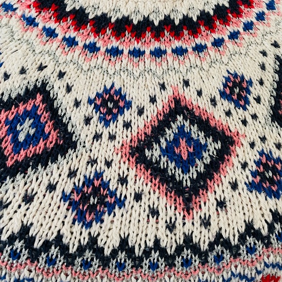 OLD NAVY SWEATER - Picture 2 of 14